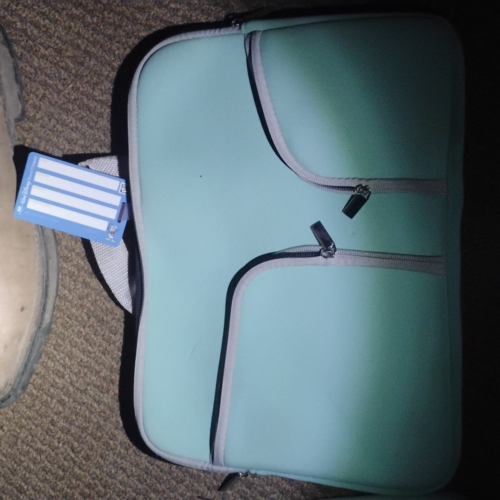 Laptop case - Picture 2 of 2